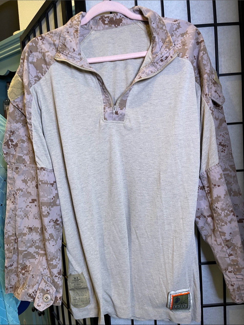 Desert Camo Sleeve / Half-Zip Top - Tan